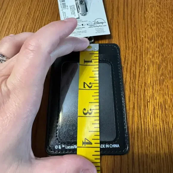 NWT Star Wars The Mandalorian Badge Reel Come to the Cute Side Baby Yoda Grogu - Picture 6 of 7